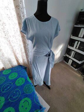 Women's dress size m